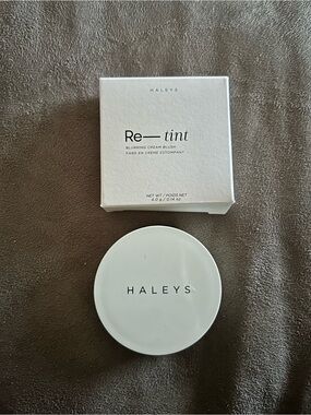 HALEYS Beauty Re-tint Blurring Cream Blush in Papaya